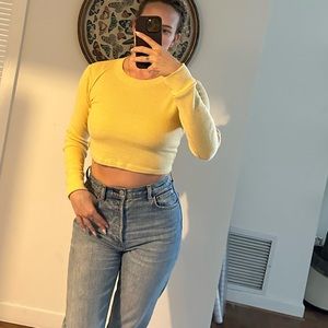 Aritzia TNA crop long sleeve in yellow